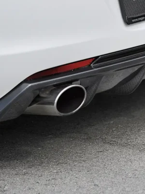 Vysoce Kvalitní Rieger vložka zadního nárazníku pro Opel Astra J 5-dvéř., hatchback před faceliftem, plast ABS s povrchovou úpravou Carbon-Look, pro sportovní koncovku vlevo 140x90 mm