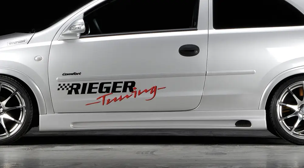 Rieger boční práh mont. strana pravá pro Opel Corsa C 3-dvéř. vč. faceliftu, r.v. 06/03-, 09/00-05/03, plast ABS bez povrchové úpravy, s prolisem a výřezem Sezónní Sleva