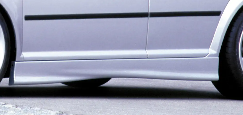 Nová Kolekce Rieger boční práh mont. strana pravá pro Volkswagen Golf 4 1J 3-dvéř., 5-dvéř., combi, r.v. 10/97-03, plast ABS bez povrchové úpravy