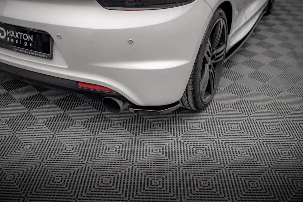 Výprodej Maxton Design boční difuzory pod zadní nárazník pro Volkswagen Scirocco R Mk3, černý lesklý plast ABS