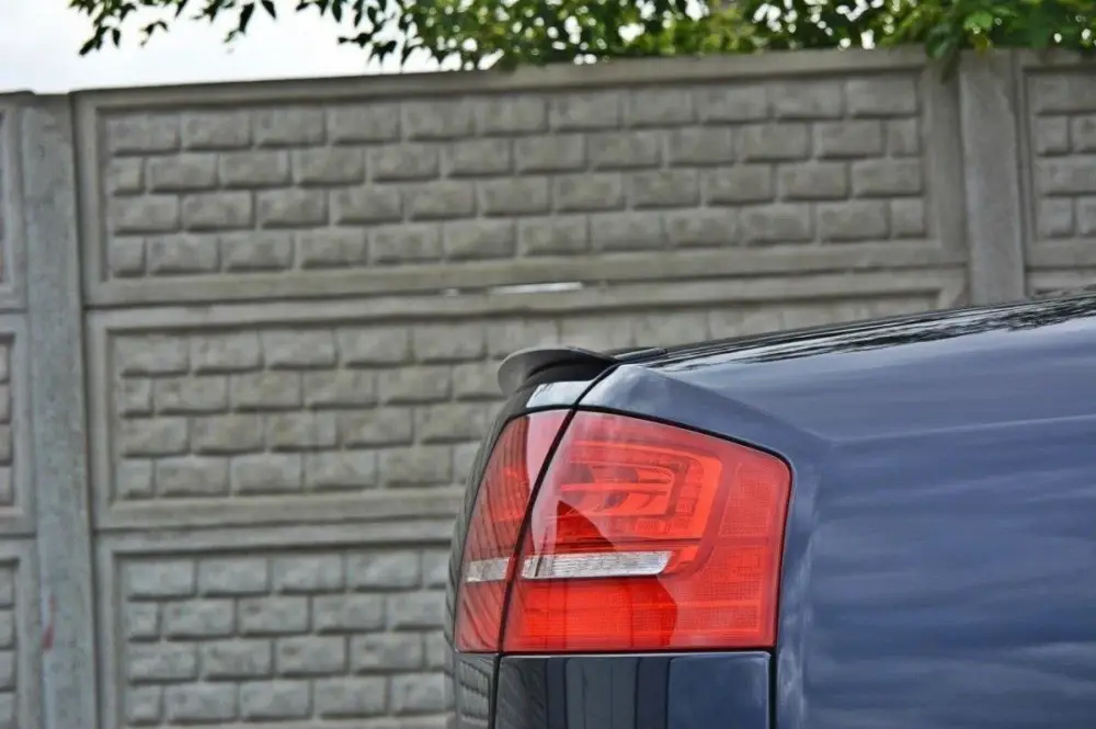Maxton Design prodloužení spoileru pro Audi A8 D3, černý lesklý plast ABS Výhodná Nabídka