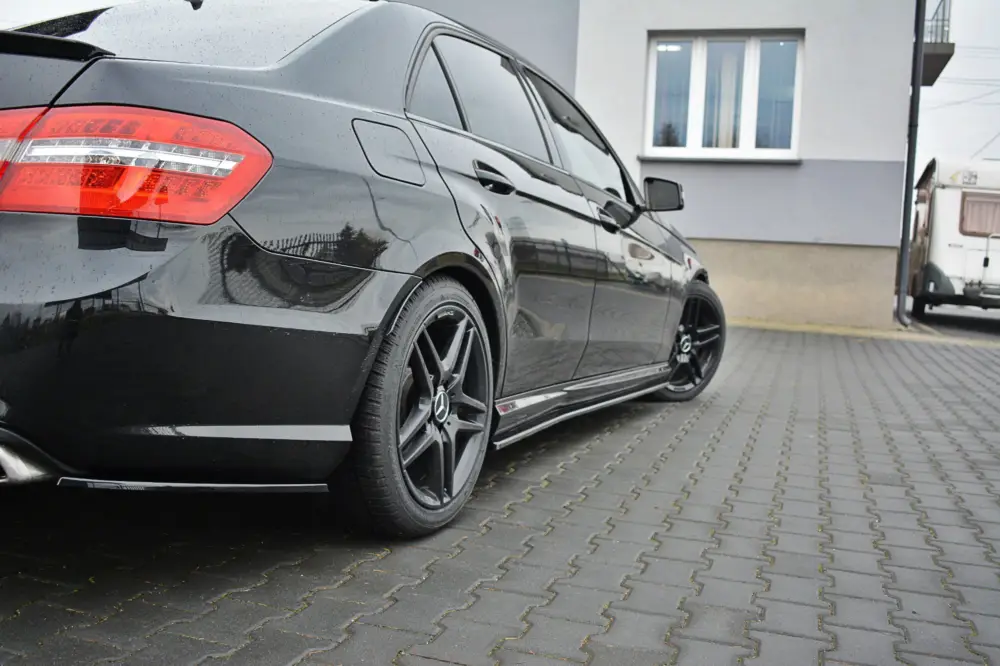 Maxton Design difuzory pod boční prahy pro Mercedes třída E w212/AMG, černý lesklý plast ABS Nízká Cena