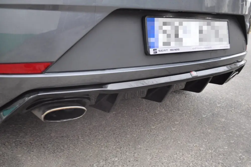 Speciální Cena Maxton Design vložka zadního nárazníku pro Seat Leon Cupra Mk3 Facelift, černý lesklý plast ABS, Hatchback