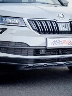 Oblíbený Milotec ochranná lišta předního nárazníku pro Škoda Karoq, r.v. 2017-, černý lesklý