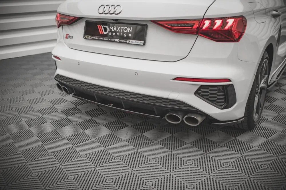 Akční Cena Maxton Design středový spoiler pod zadní nárazník pro Audi S3 8Y, černý lesklý plast ABS