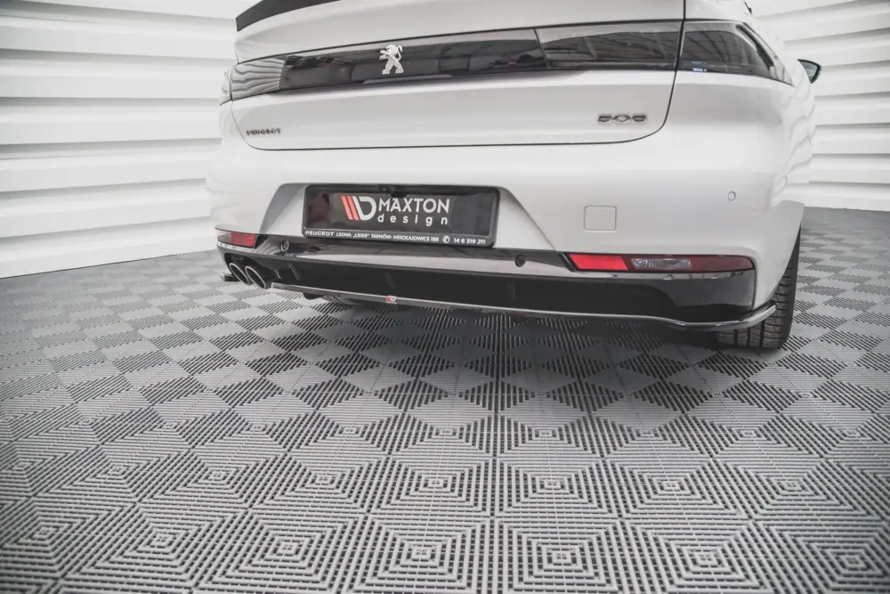 Maxton Design středový spoiler pod zadní nárazník s žebrováním pro Peugeot 508 Mk2, černý lesklý plast ABS Cenová Bomba