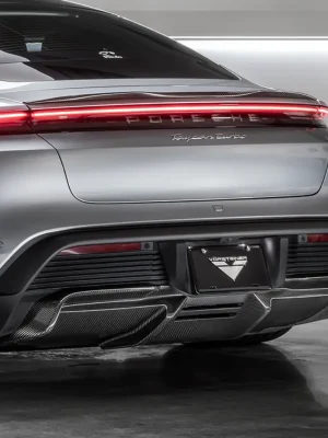 Výprodej Vorsteiner Aero difuzor zadního nárazníku pro Porsche Taycan Turbo / Turbo S, r.v. 2019-2024, lesklý karbon
