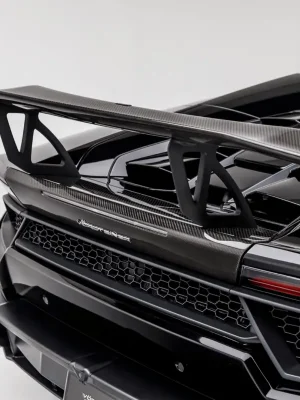 Vorsteiner Verona Edizione Aero kryt za víko motoru pro Lamborghini Huracan LP610-4, r.v. 2014-2019, lesklý karbon (může ovlivnit příjem rádia) Speciální Cena