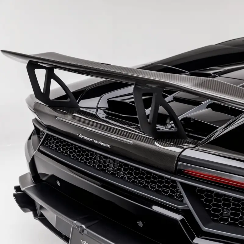 Vorsteiner Verona Edizione Aero kryt za víko motoru pro Lamborghini Huracan LP610-4, r.v. 2014-2019, lesklý karbon (může ovlivnit příjem rádia) Speciální Cena