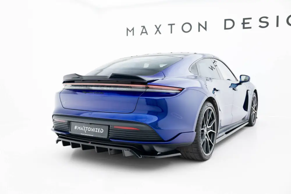 Maxton Design spoiler pod zadní nárazník s žebrováním pro Porsche Taycan Turbo S Mk1, černý lesklý plast ABS Kup Teď