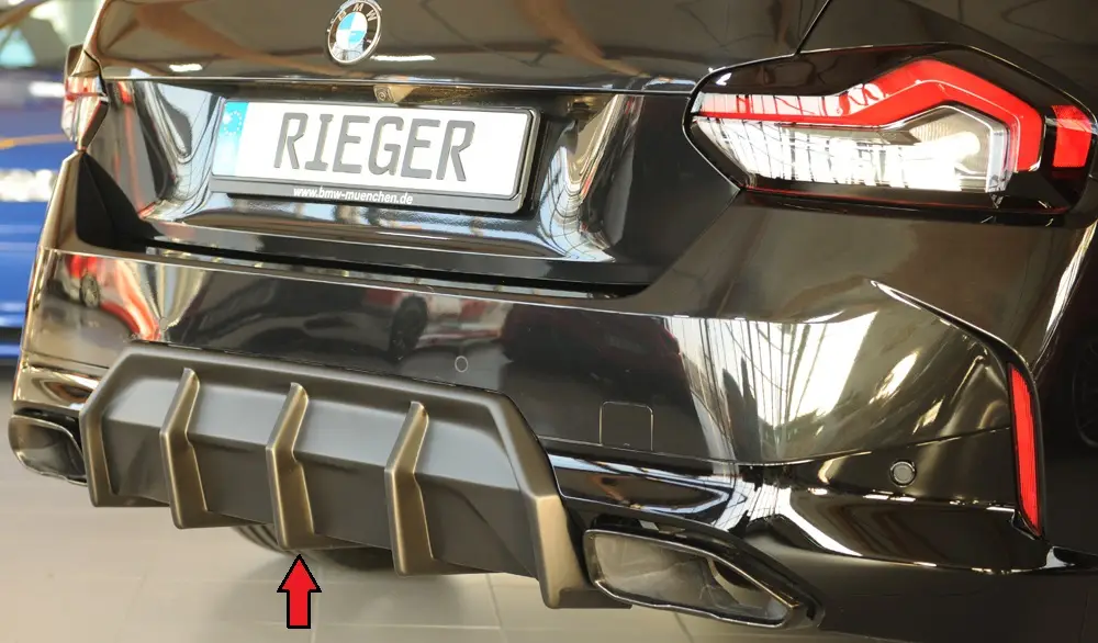 Rieger vložka zadního nárazníku (střední část) pro BMW řada 2 G42 kupé, plast ABS bez povrchové úpravy, verze bez tažného zařízení Pouze Dnes