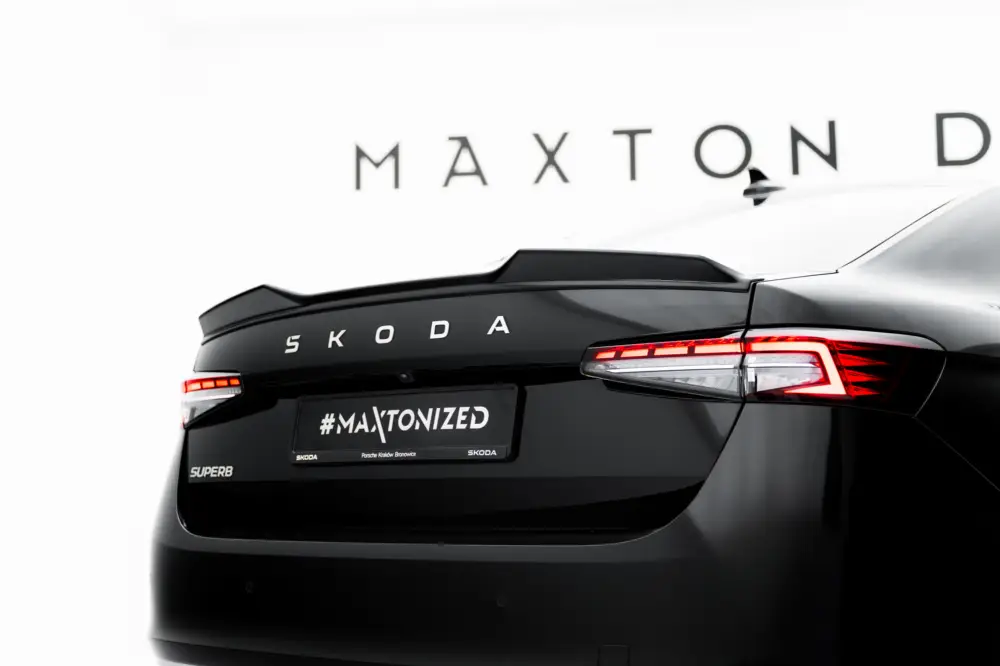 Poslední Šance Maxton Design prodloužení spoileru 3d pro Škoda Superb Mk4, černý lesklý plast ABS, Sedan