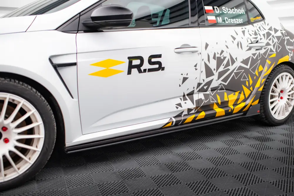 Maxton Design "Street Pro" difuzory pod boční prahy pro Renault Megane RS Mk4, plast ABS bez povrchové úpravy, s červenou linkou Ihned K Objednání
