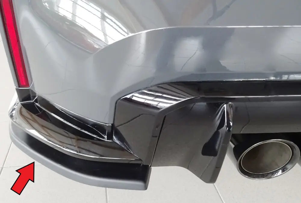 Rieger spoiler pod zadní nárazník na levé straně pro BMW Řada 3 G80 M3 CS G34MKS sedan r.v. 01/23-, plast ABS bez povrchové úpravy Jen Po Omezenou Doba