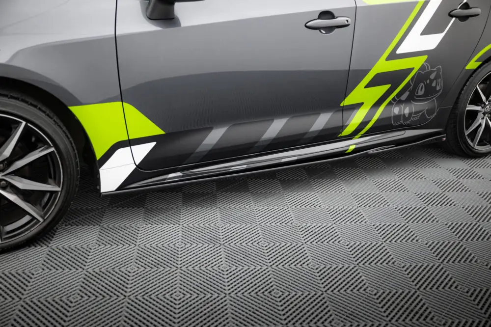 Rychlé Dodání Maxton Design difuzory pod boční prahy pro Toyota Corolla XII GR Sports /Touring Sports, černý lesklý plast ABS